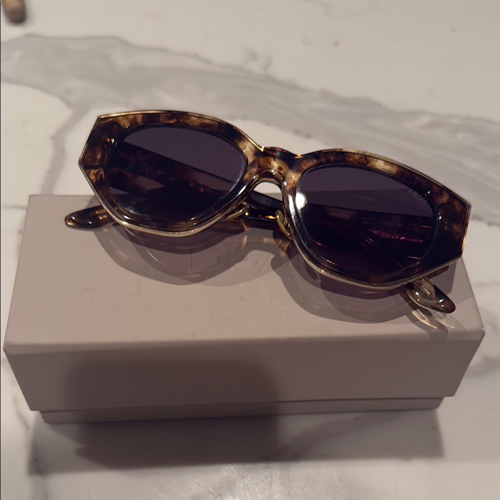 DEZI Tortoise Shell Sunglasses